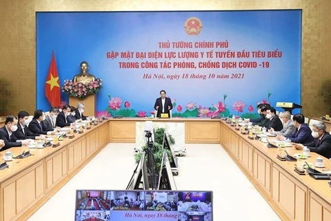 Premier de Vietnam destaca necesidad de continuar medidas antiepidémicas