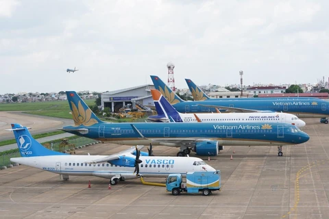 Grupo Vietnam Airlines reabre casi todas las rutas nacionales