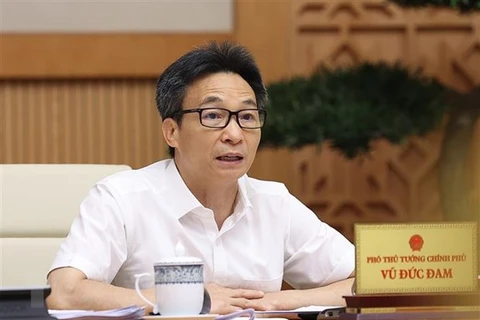 Exhorta vicepremier vietnamita a acelerar reactivación del sector turístico