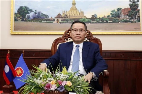 Laos enfatiza importancia de promover papel central de la ASEAN