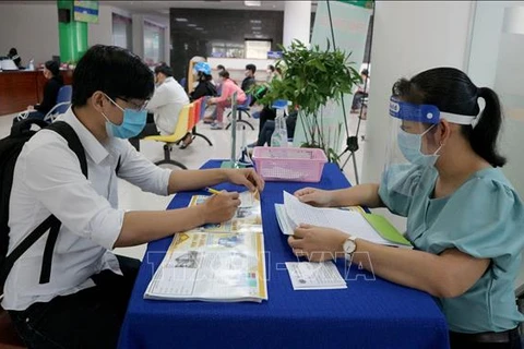 Localidades vietnamitas apoyan a empresas a encontrar recursos humanos
