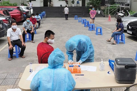 Vietnam cierra el sábado con más de cinco mil casos nuevos del COVID-19