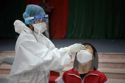Vietnam confirma más de cinco mil 500 nuevos casos del COVID-19