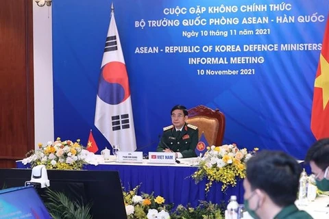 Vietnam participa en Reunión Informal de Ministros de Defensa ASEAN-Corea del Sur