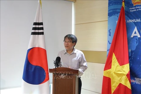 Promueven cooperación entre las medianas y pequeñas empresas de Vietnam y Corea del Sur