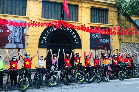 Lanzan tour en bicicleta por Hanoi