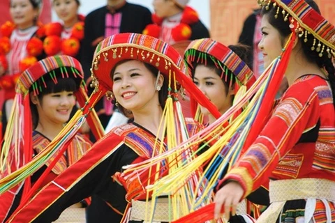Buscan desarrollar la industria cultural vietnamita con el folclor