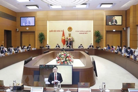 Efectúan quinta reunión del Comité Permanente del Parlamento de Vietnam 