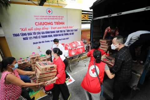 Celebra Cruz Roja de Vietnam 75 aniversario de su fundación