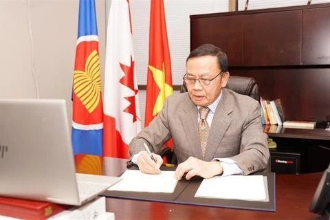 Firman Vietnam y Canadá memorando de entendimiento en cooperación educativa