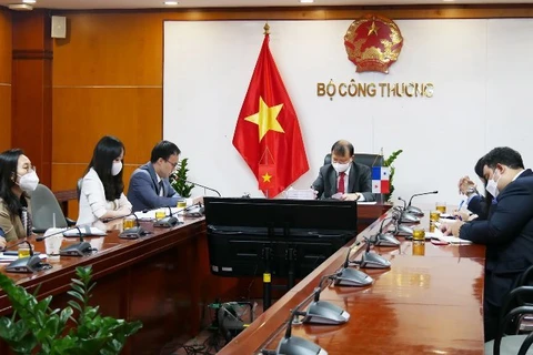 Debaten oportunidades para agilizar cooperación comercial de Vietnam y Panamá