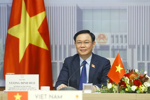 Vietnam felicita a presidente de Cámara de los Comunes de Canadá por su reelección