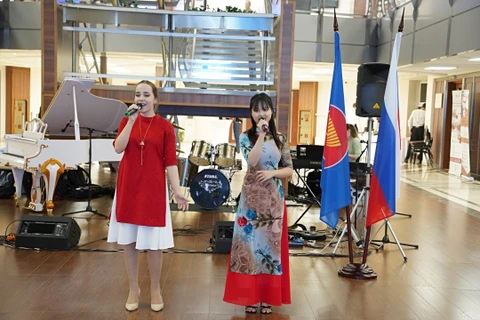 Rusia impulsa diplomacia cultural con la ASEAN