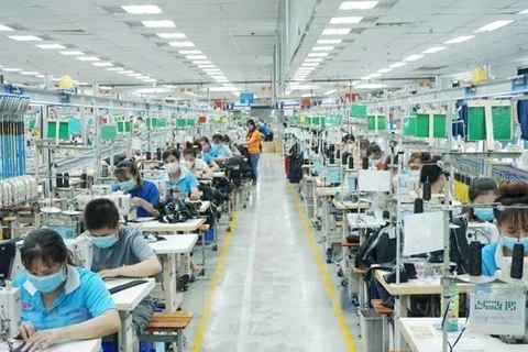 Se “recalienta” mercado laboral en Vietnam
