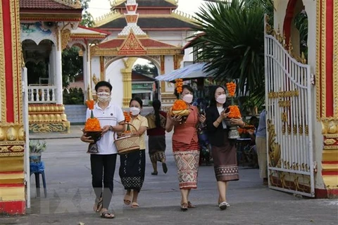 Laos aprueba plan de reabrir turismo a partir de enero próximo