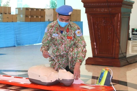 Australia dona a Vietnam equipos de entrenamiento para mantenimiento de la paz