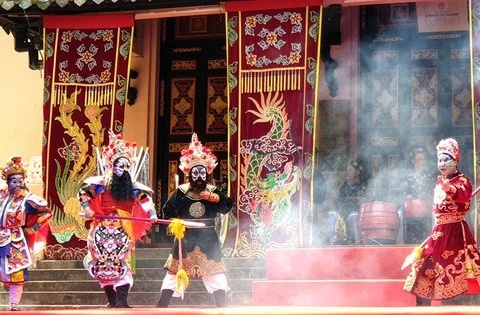 Promueven arte tradicional de Vietnam en el mundo