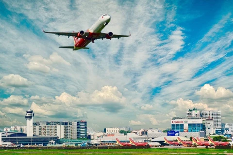 Restaurará Vietnam vuelos internacionales regulares a 15 países y territorios