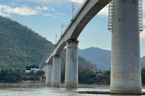 Proyecto ferroviario Laos-China espera brindar ganancias después de 23 años