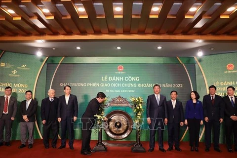 Bolsa de valores de Vietnam abre primera sesión bursátil de 2022