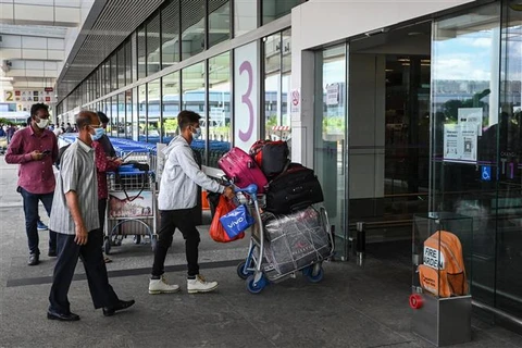 Autoridades singapurenses advierten nueva ola del COVID-19 en el país