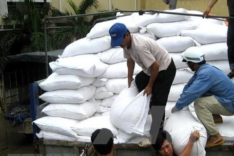 Distribuyen arroz a nueve provincias vietnamitas en ocasión del Tet