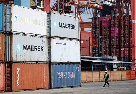 Indonesia planea construir puerto de contenedores cerca de Singapur