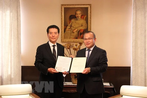 Diplomáticos japoneses destacan relaciones con Vietnam 