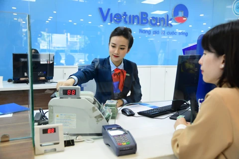 Demanda de trabajadores de industria de servicios en Vietnam aumentará a inicios de 2022