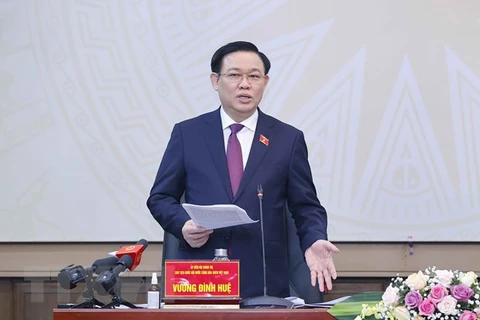 Presidente del Parlamento vietnamita urge a Hai Phong a renovar su modelo de crecimiento