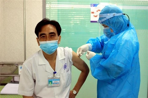 Provincia vietnamita de Thai Binh lidera campaña de vacunación contra el COVID-19 durante el Tet