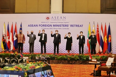 Vietnam propone consolidar una comunidad de ASEAN resiliente