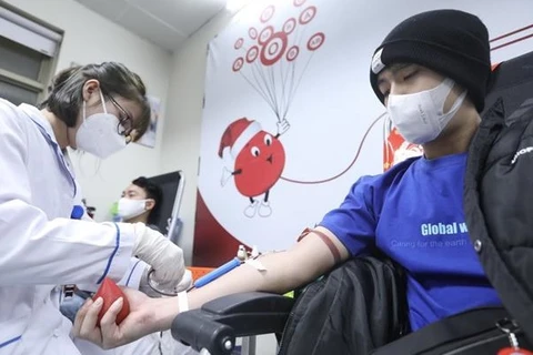 Campaña de donación de sangre en Hanoi recolecta más de ocho mil 600 unidades de plasma
