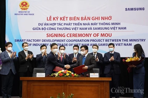 Ministerio vietnamita y Samsung cooperan para desarrollar planta inteligente