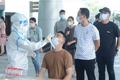 Reporta Vietnam casi 119 mil casos nuevos de COVID-19
