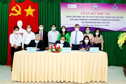 Ciudad vietnamita amplía cooperación internacional en desarrollo empresarial