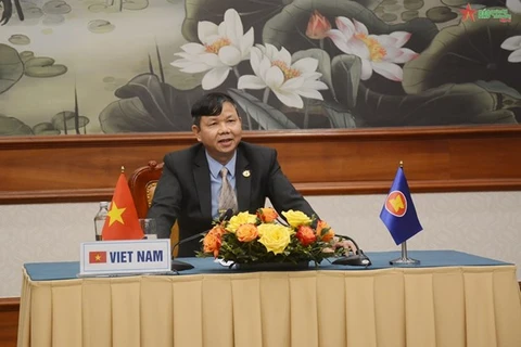 Vietnam participa en conferencias de cooperación de defensa de ASEAN