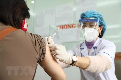 Disminuye número de nuevos casos de COVID-19 en Vietnam
