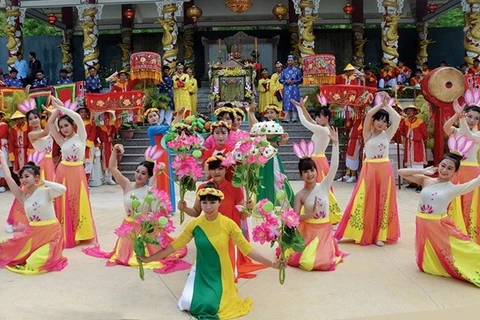 Vietnam busca reconocimiento de UNESCO al festival de templo Ba Chua Xu