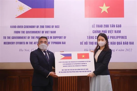 Vietnam respalda a Filipinas en superación de consecuencias de supertifón Rai