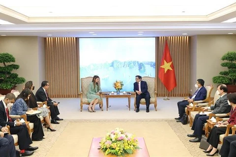 Fortalecen lazos de amistad y cooperación multifacética entre Vietnam y Panamá