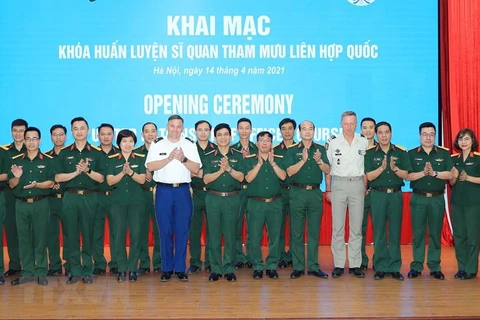 Inauguran en Vietnam curso de entrenamiento a oficiales de estado mayor de la ONU