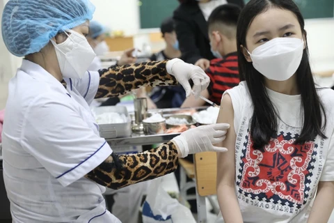 Hanoi avanza en la vacunación antiCOVID-19 para niños