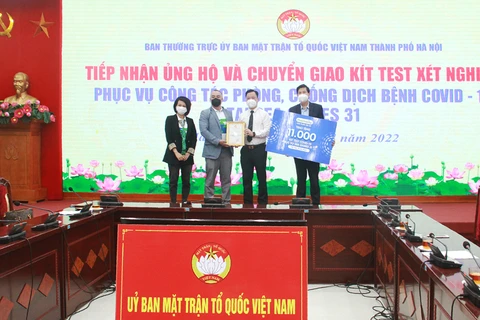 Empresa vietnamita dona 11 mil kits de prueba del COVID-19 para SEA Games 31 