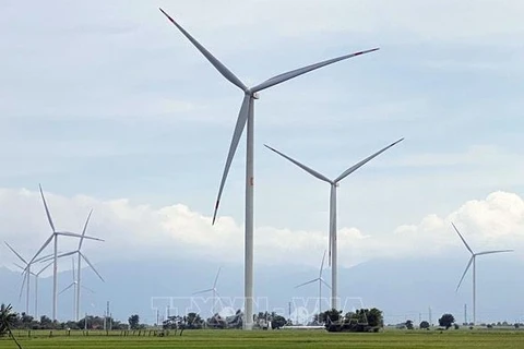 Vietnam se esfuerza por aumentar estructura de energías renovables 