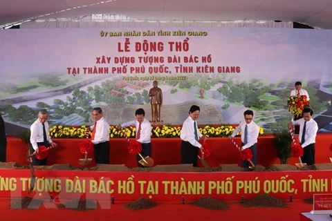 Inauguran Monumento del Presidente Ho Chi Minh y el Templo de Mártires en Phu Quoc