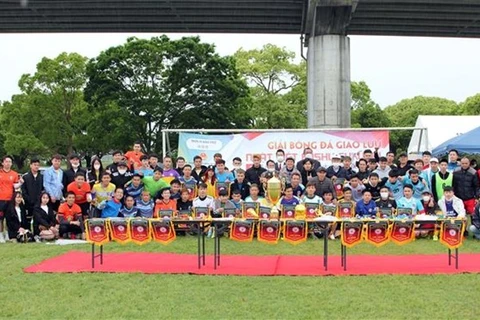 Torneo de fútbol fomenta vínculo entre vietnamitas y japoneses 