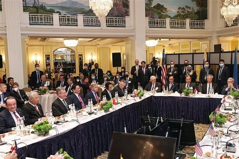 Líderes de ASEAN se reúnen con representantes empresariales de Estados Unidos 