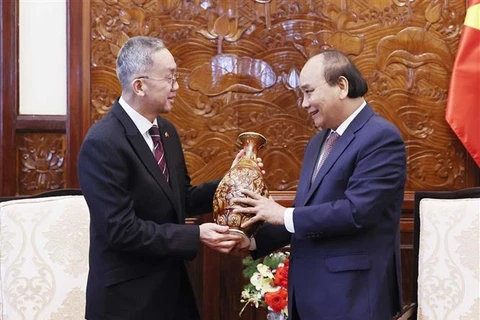 Presidente de Vietnam aboga por elevar valor de trasiego mercantil con Brunei