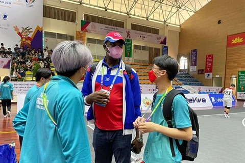 Voluntarios vietnamitas hacen todo lo posible para impresionar a invitados de SEA Games 31
